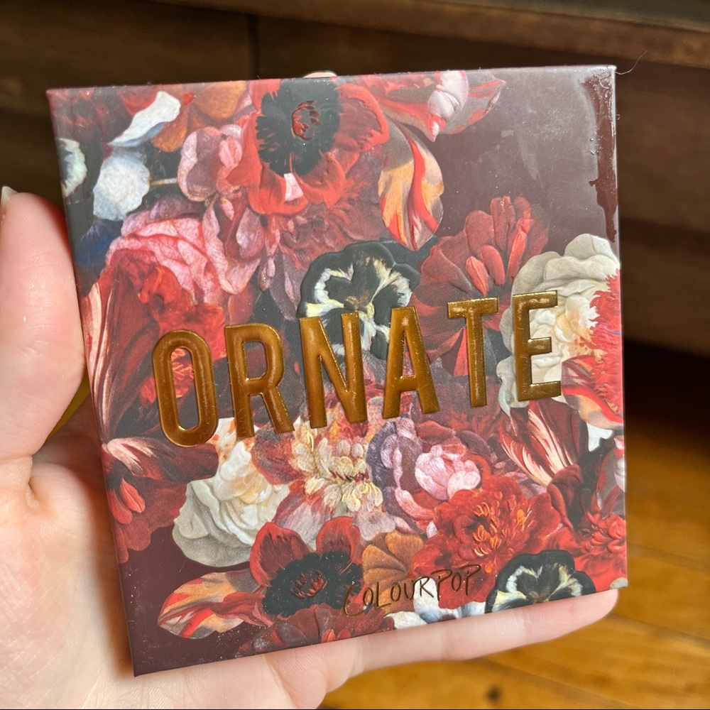 Colourpop Ornante Palette